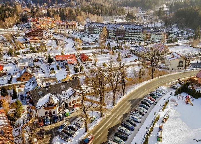 Centrum Obroncow Pokoju, Sun & Snow